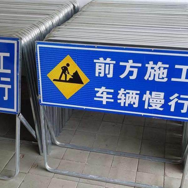 Buy cheap Advertisement Grade PET Reflective Vinyl Sheeting 1 Year Durability UV Resistant For Road Sign from wholesalers