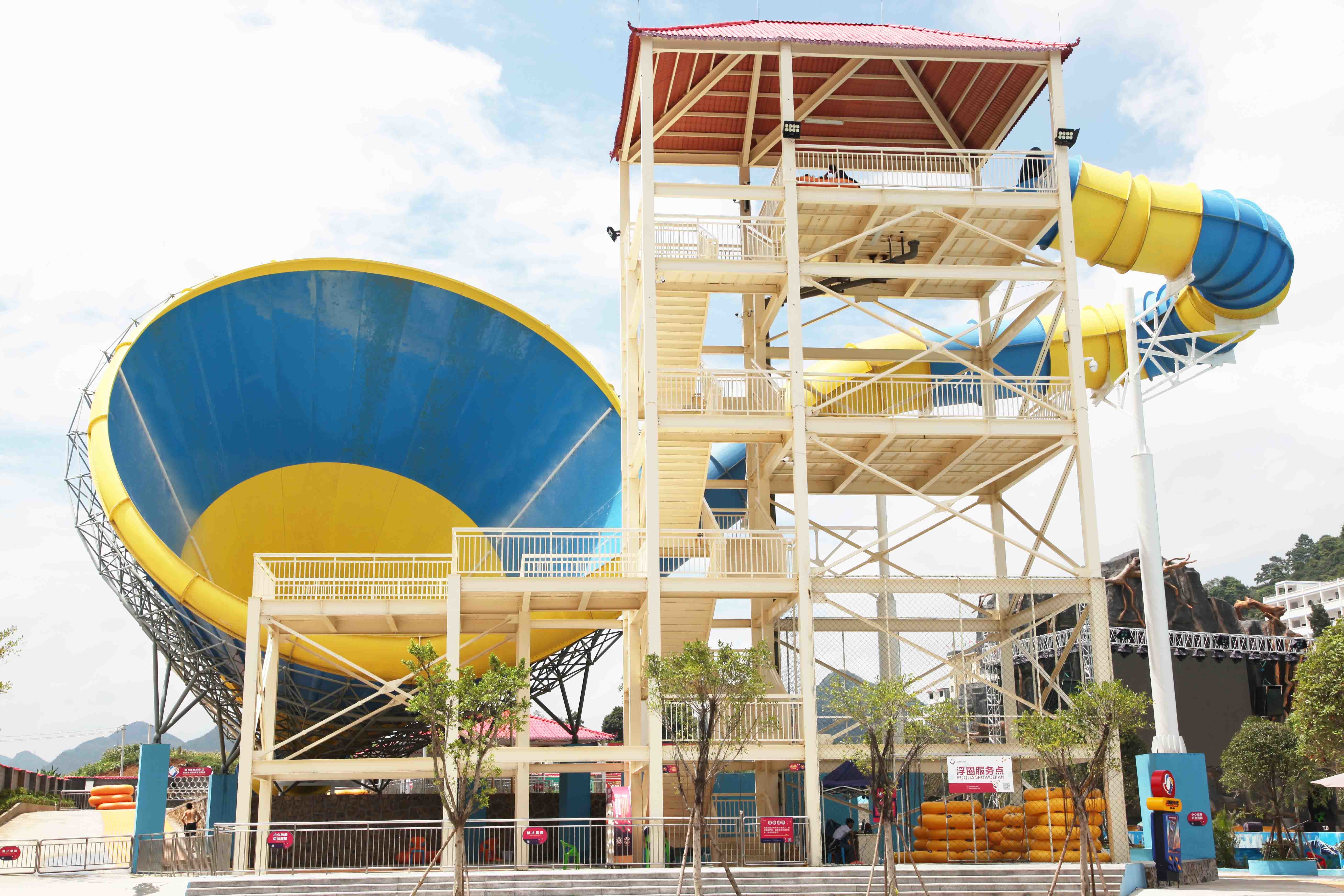 Children waterslide above ground pool water slide for family interactive water play