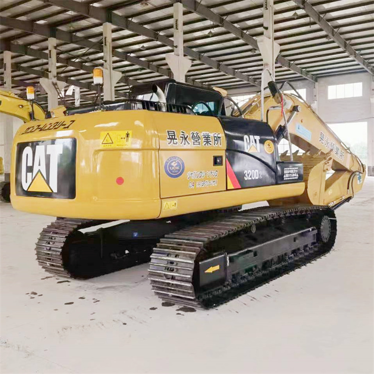 Japan Made Cat320d2 Used Excavator in Good Condition with Original Hydraulic Cylinder