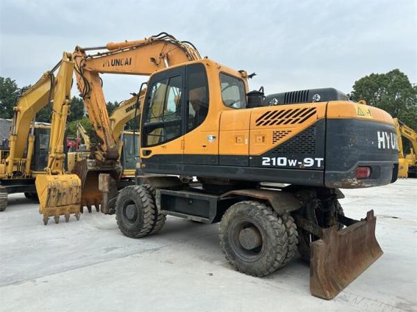 Buy cheap Hyundai 210W-9T Used Wheel Excavator 22T With Cummins Engine 140kW from wholesalers