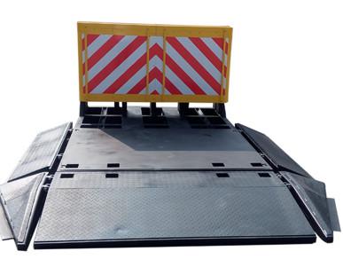 Buy cheap 1800KG Bennkei Anti Ram Vehicle Barriers from wholesalers