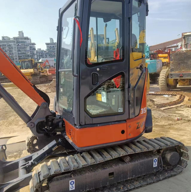 Secondhand Excavator Original Hitachi ZX35 used Hydraulic 3.5ton Crawler Digger