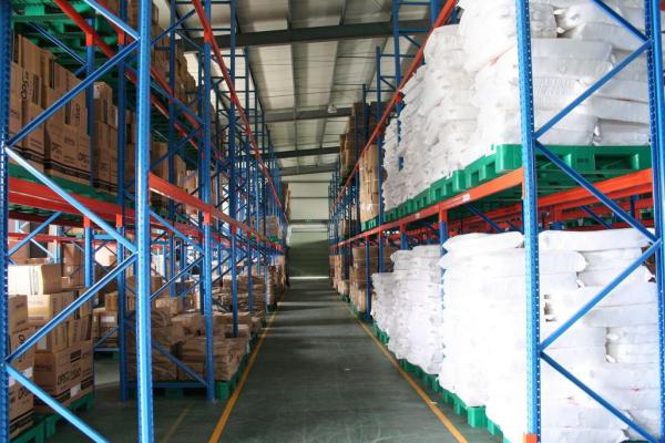 Buy cheap Conventional Cold Rolled Steel Storage Pallet Racking , Industrial Storage Racks from wholesalers