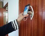 COMER security independent alarm anti-theft gripper frame for mobile phone