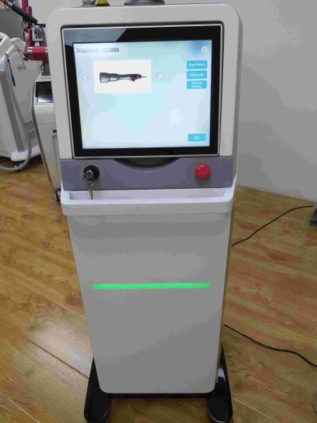 Buy cheap Popular Anti Age CO2 Fractional Laser Treatment For Scar Removal , Skin Rejuvenation Machine from wholesalers