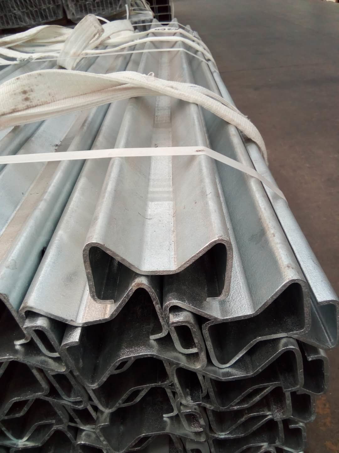 Galvanized Solar Panel Mounting Structure , Aluminium Solar Mounting Structure