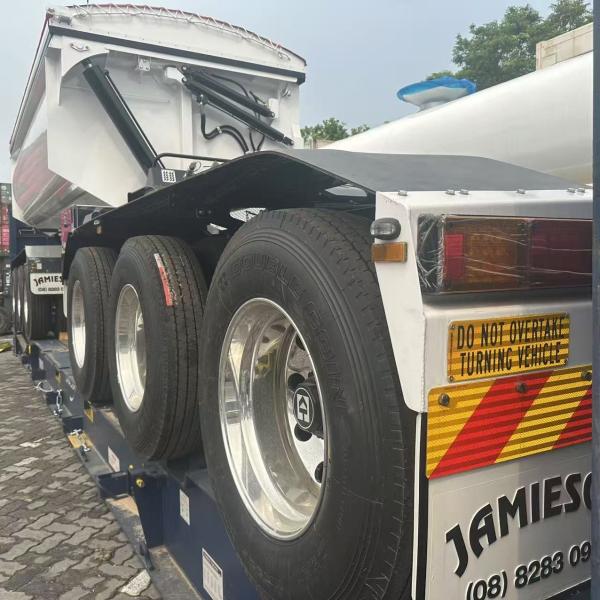 Buy cheap Jamieson Tanker Trucks Premium - Grade Equipment for Specialized Liquid Transportation from wholesalers