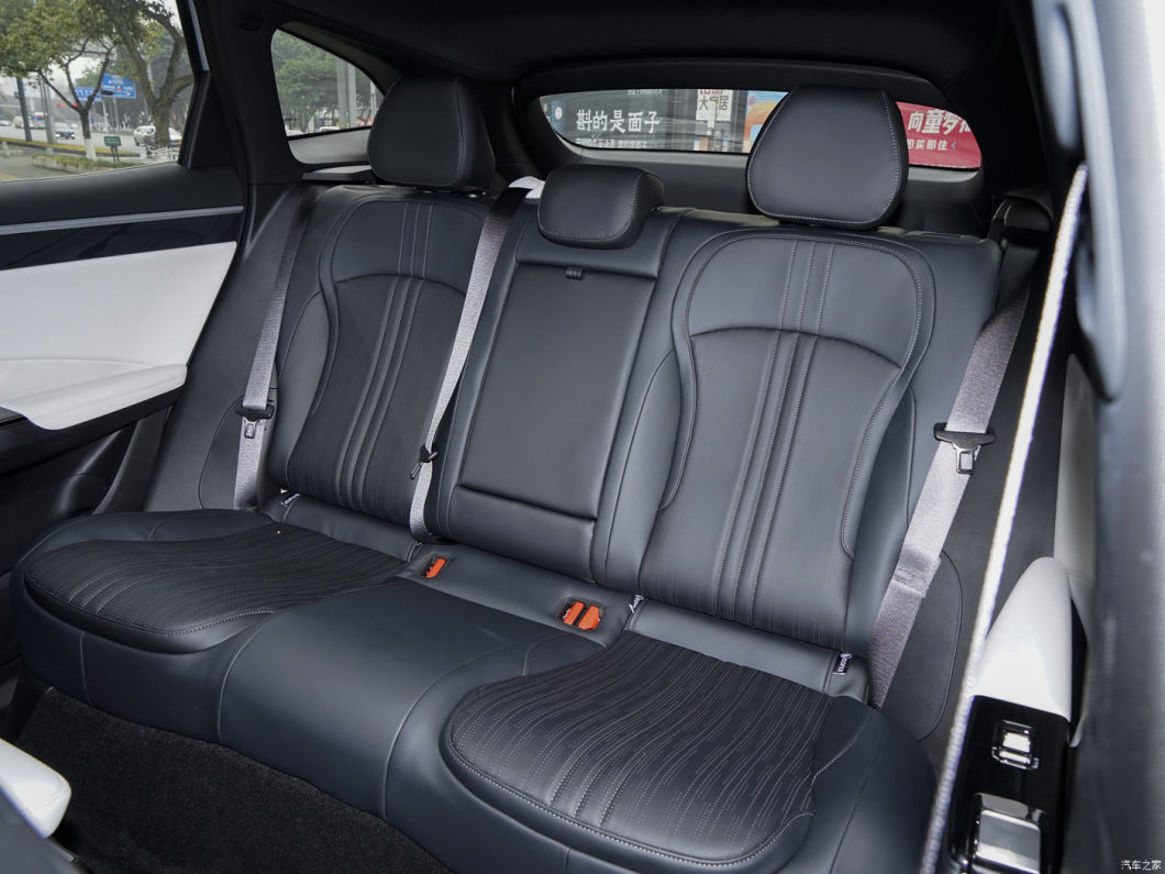 Geely Galaxy L7 Phev Hybrid Electrical Vehicle 5-Door 5-Seat Electric SUV Car