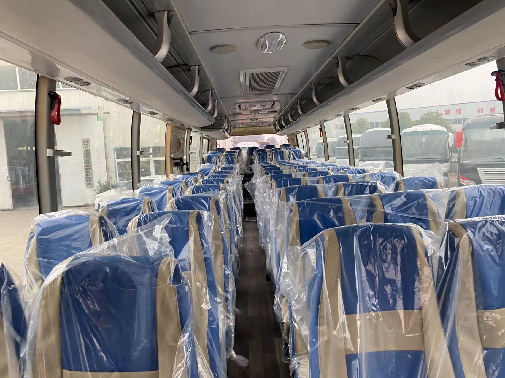 70 Seats LHD Luxury Coach Bus Used Yutong Bus in Good Condition Diesel Fuel Type
