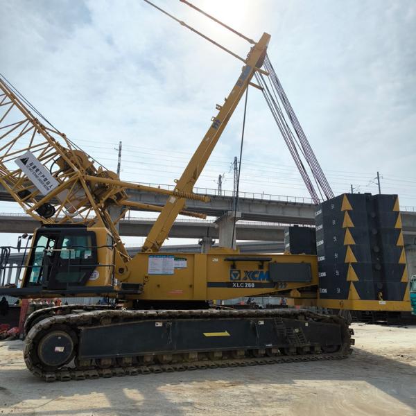 Buy cheap Hydraulic 260T Mobile Crawler Crane XLC260 80km/H Travel Speed from wholesalers