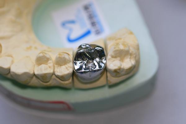 Buy cheap Full Cast Base Metal Alloys Dental Crown from wholesalers