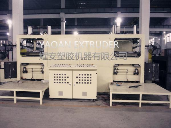 Buy cheap Electric Heating ABS Luggage Making Machine / Vacuum Thermoforming Machine from wholesalers