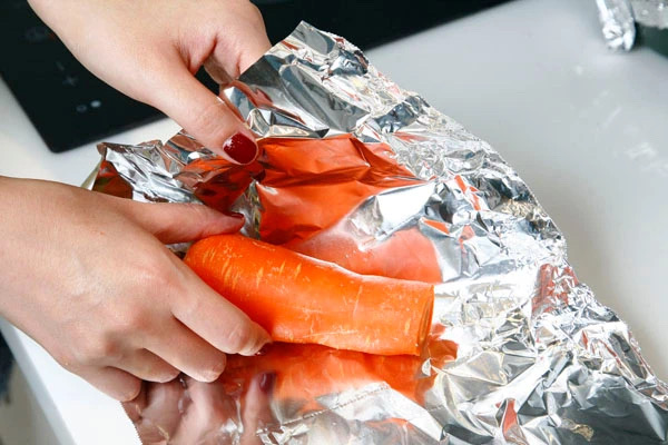 Customized Logo Silver 8011 Household Aluminum Foil Roll for Food Packaging and Cooking