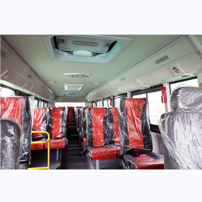 Manual 8-speed Gearbox and 155kw Power 6*6 Desert Passenger Bus for Mining in Dongfeng