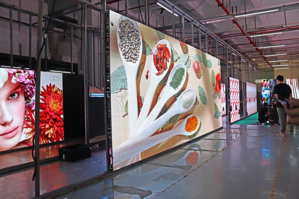 Indoor Rental P3.91 LED Screen Die Casting Aluminum Led Screen 3.91mm LED Rental