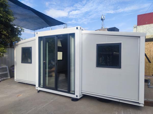 Buy cheap BOX SPACE Luxury 3 Bedrooms And Bathroom Prefabricated Expandable Container House Mobile Prefab Expandable House from wholesalers