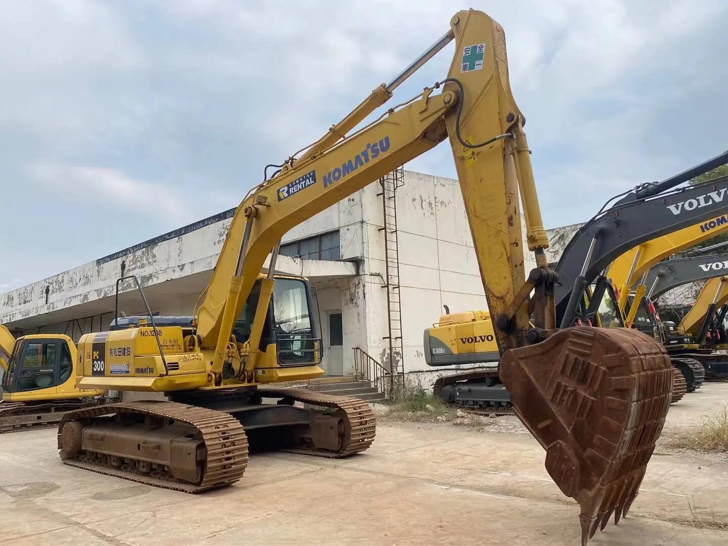 Hydraulic Valve Original Komatsu PC300-7 Excavator for Large Digger in Japan Market