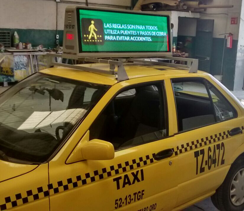 1920hz Refresh Rate 4G GPS P3 HD Taxi Top LED Display