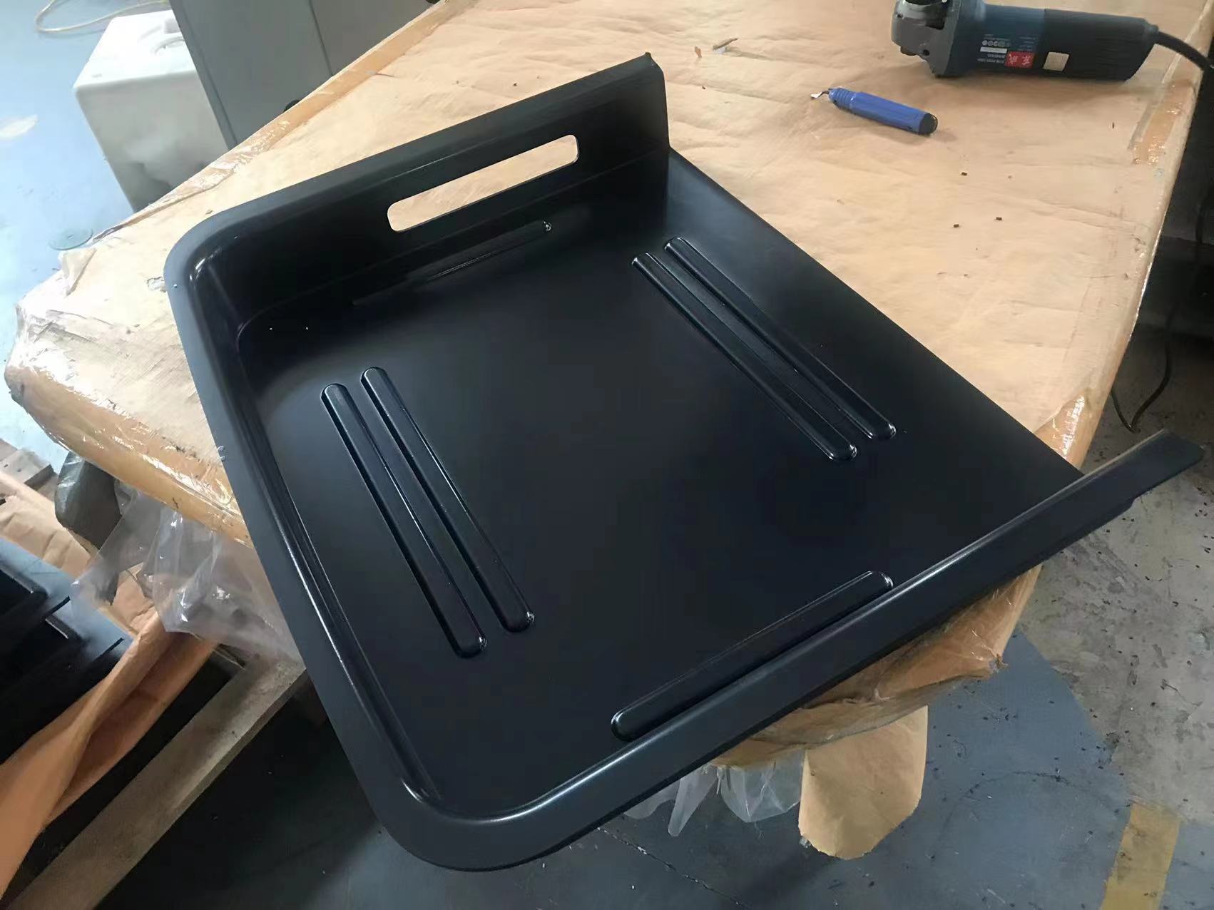 Custom Auto Roof Automotive Plastic Products Auto Spare Parts Bumpers Vacuum Forming Service within 32 Years Experience