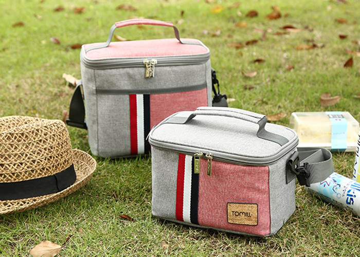 Waterproof Lunch Cooler Bags Large Capacity 600D Polyester Material For Office Women