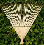 Handmade Bamboo Rake 1.40m 12 Tines for dry leaves sweeping and garden cleaning