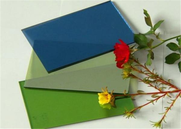 Dark Blue Reflective Float Glass With Strong Abrasion Resistance Sample