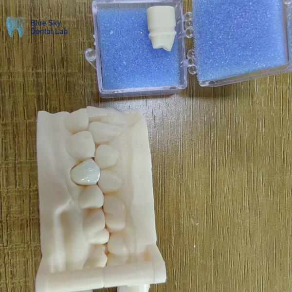 Buy cheap Aesthetic Zirconia Dental Restorations Zirconia Porcelain Crowns from wholesalers