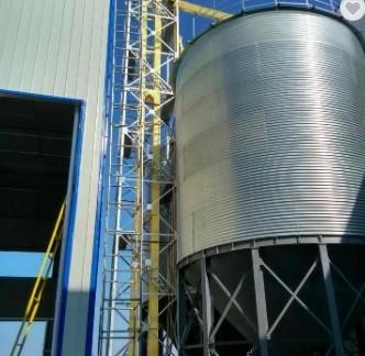 Buy cheap Small Transport Poultry Feed Bins / Wheat Chicken Feed Silo Grain Storage from wholesalers