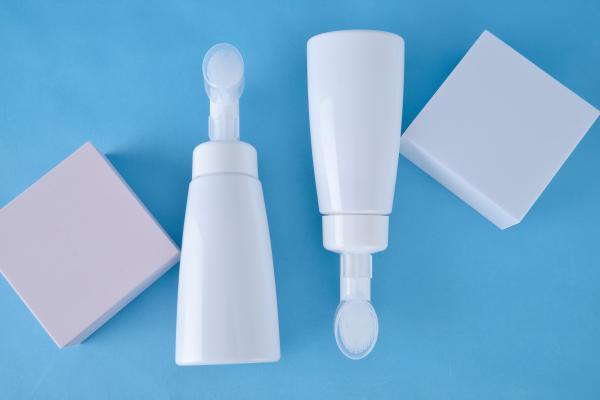 Buy cheap Round Plastic Foam Pump Face Wash Skin Cleaning With Brush from wholesalers