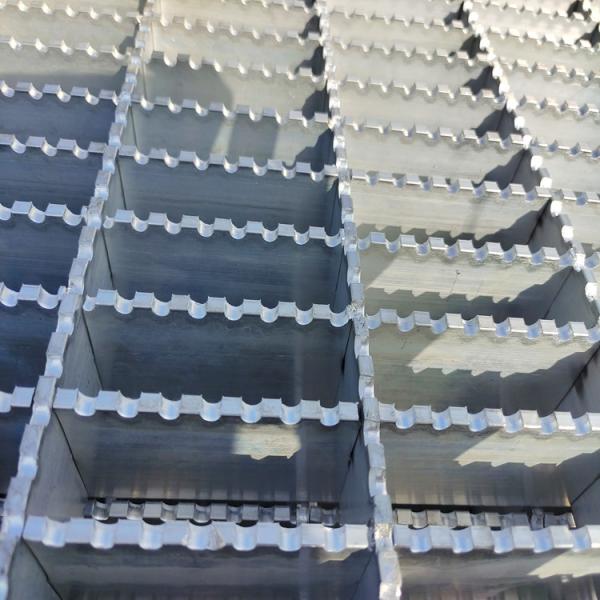 Buy cheap Bright Modern 900mm Wide Aluminum Air Grating Aluminum Steel Grating from wholesalers