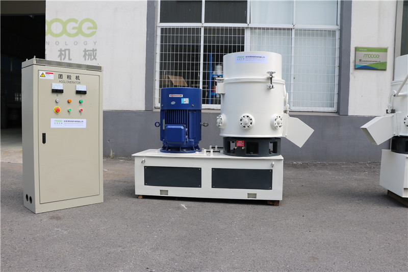PP PE Plastic Recycling Granulator Film Compactor Machine