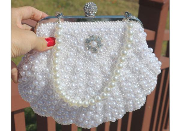 Buy cheap Shell pearl handmade string beads diamond slung over shoulder dinner evening bride retro dress cheongsam wedding bags from wholesalers