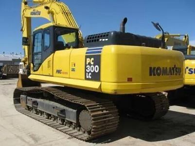 Buy cheap Used Komatsu PC300-7 Tracked Excavator from wholesalers