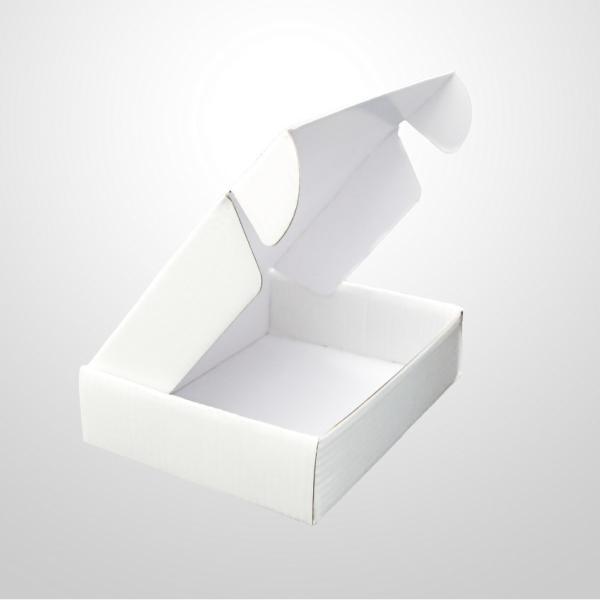 Buy cheap Plain White Mailer Corrugated Packaging Boxes Collapsible Quick Dispatch For Shoes Gifts Scarf from wholesalers