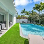 Comfortable UV Resistant Garden Artificial Grass Turf 12-20 Stitches Dtex 7000
