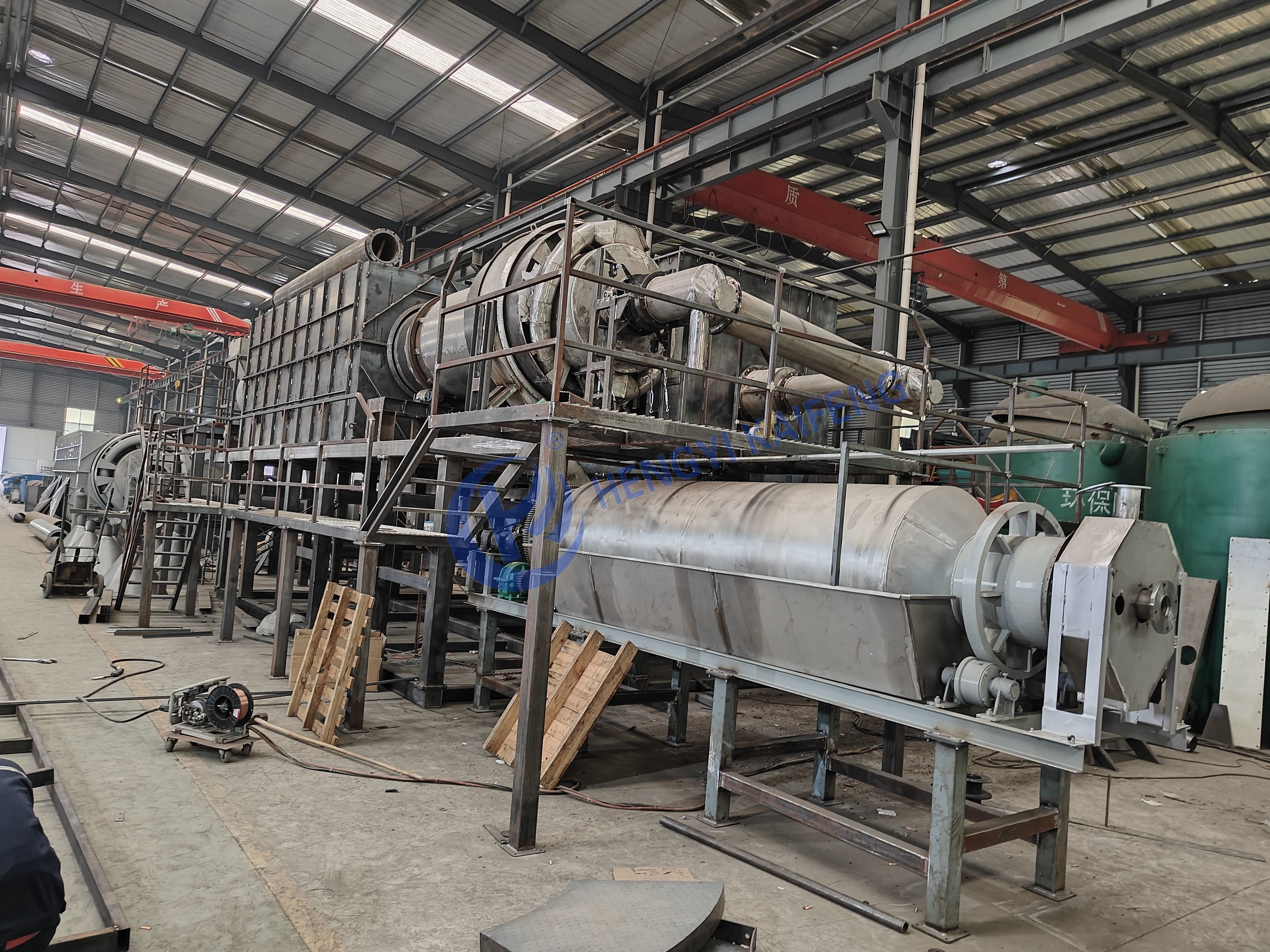 500℃-600℃ Carbonization Furnace Fully Automatic Carbonization Equipment For Coconut Shells Wood And Hazelnut Shells