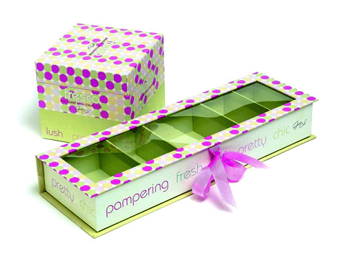 Wholesale customized gift carton packaging box with PVC window