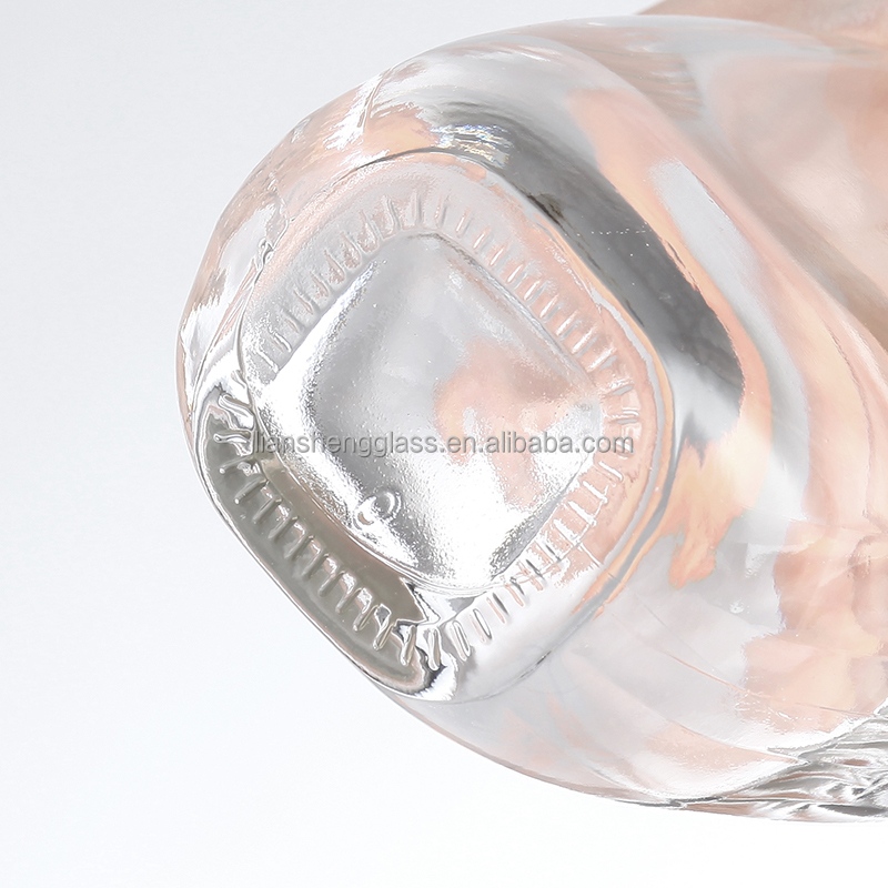 Glass Base Material 200ml 250ml 350ml 750ml Whisky Wine Liquor Bottles for Market