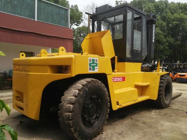 Buy cheap Japanese Heavy Used Diesel Forklift Truck 25 Ton Komatsu FD250 With Side Shifter from wholesalers