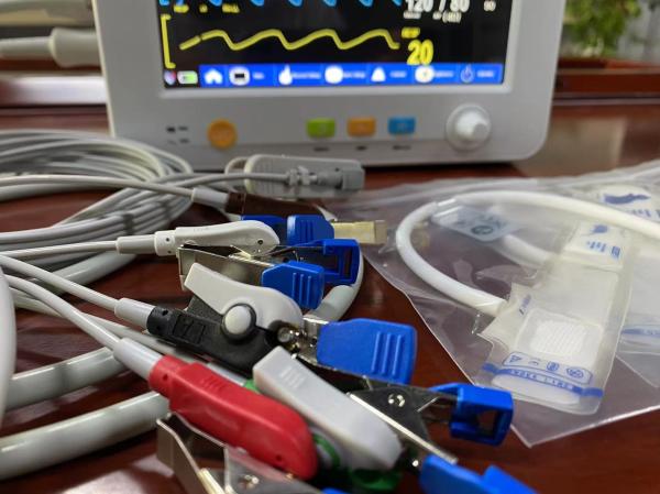 Buy cheap Light Weight Veterinary Multiparameter Monitor Portable Veterinary Vital Signs Monitor from wholesalers