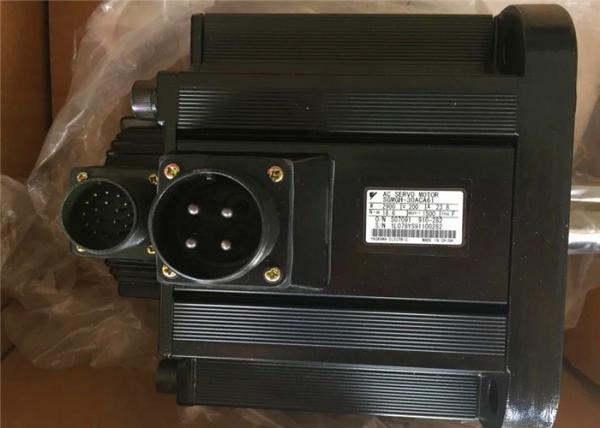 Quality Industrial Servo Motor Yaskawa 18.6N.m 23.8A 200V AC Servo Motor SGMGH-30ACA21 for sale