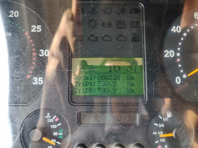 King Long 32 Seater Bus Second Hand School Bus Yellow Diesel Fuel Type
