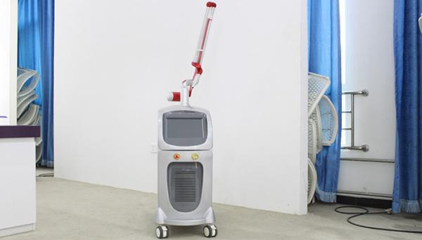Q Switch ND YAG Laser Tattoo Removal Machine 1064 Nd Yag 532 For Skin Rejuvenati