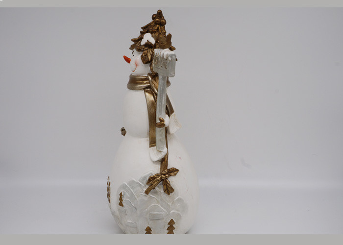 Customized Christmas Snowman Figurines , Polyresin Christmas Ornaments Crafts Gifts