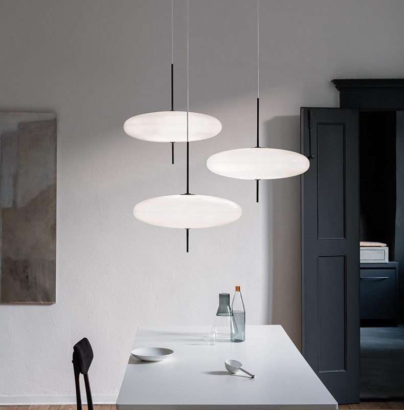 Black And White Flying Saucer Pendant Light Modern Art Bedroom Pendant Lamp(WH-GP-116)