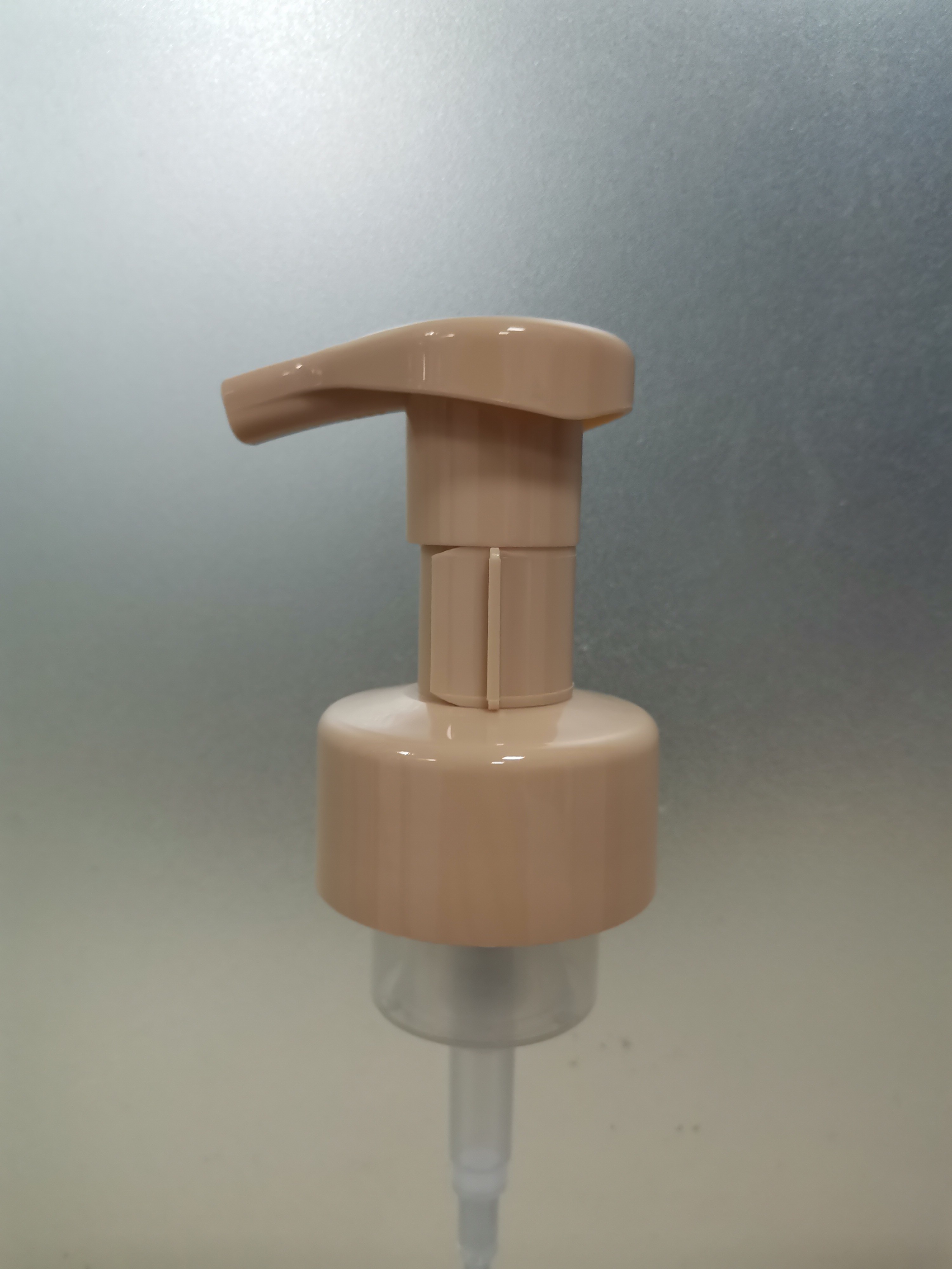 Dispensing Foam Products with Cap Lock Way Wear Resistant and Durable Construction
