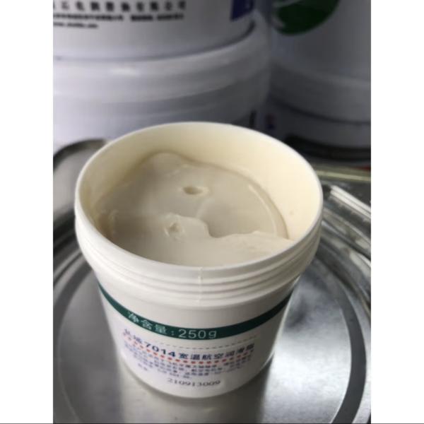 7014 Wide Temperature Aviation Grease -60℃-180℃ Sinopec Gear Synthetic