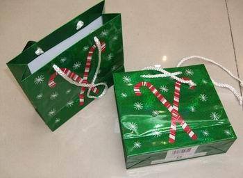 Buy cheap Customized Christmas gift bags paper bags general square bottom portable artpaper gift packaging paper bag from wholesalers
