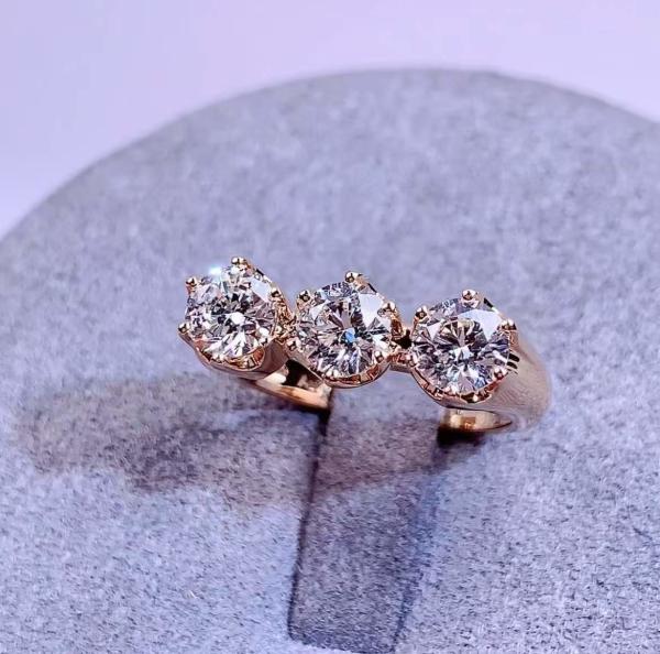 Buy cheap Three Stones Style Round Shape Lab Grown Diamond Ring 18K Yellow Gold Ring from wholesalers