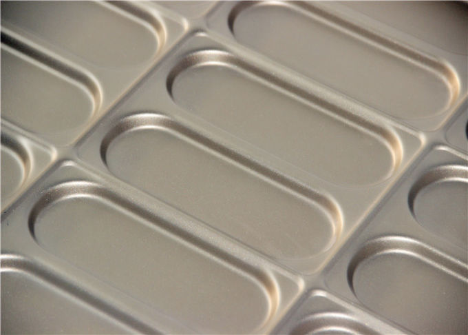 18 Cavity PTFE 654x535x38mm Hot Dog Bun Baking Pan